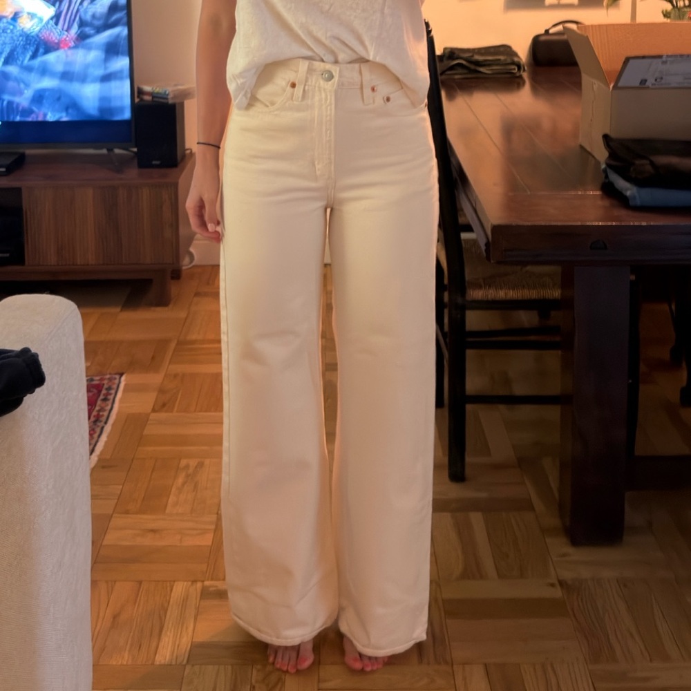 Levi's Cream Wide Leg Ribcage Jeans